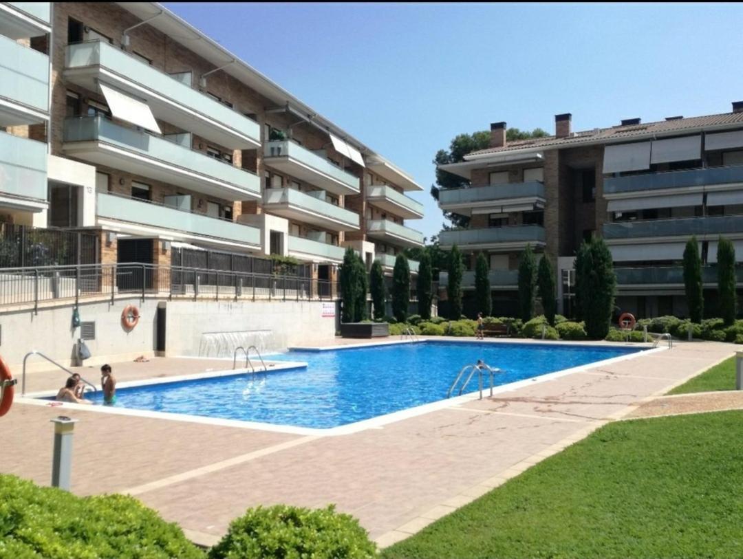 Habitacion Con Piscina Y Sauna ซันต์กูกัต เดล บาเยส ภายนอก รูปภาพ